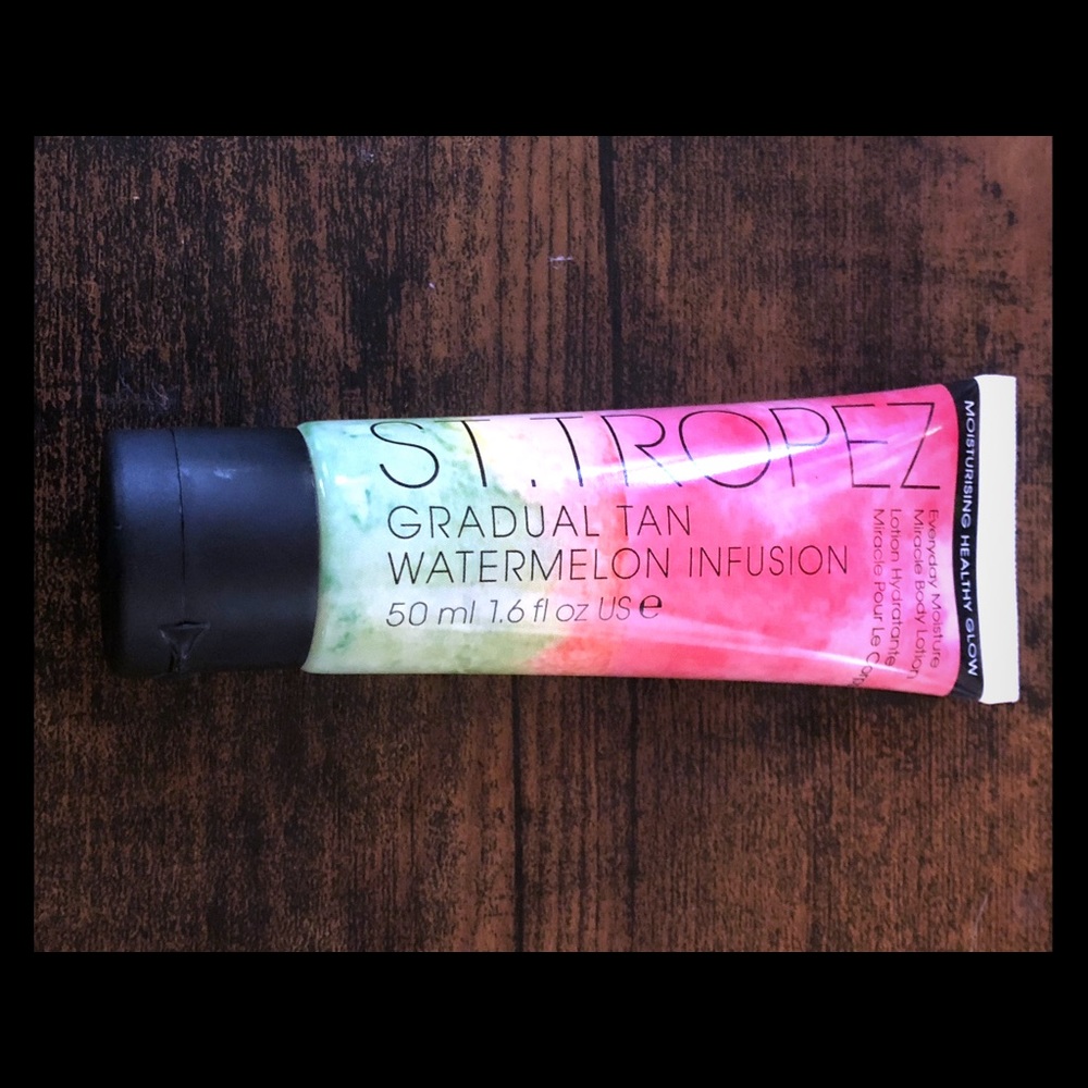🎉 3 for $15 St. Tropez gradual tanning lotion
